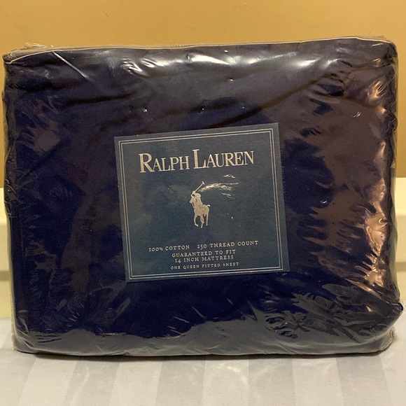 Ralph Lauren Other - Ralph Lauren Fitted sheet